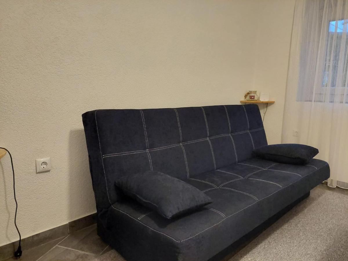 Apartman Amelaa Kulen Vakuf Εξωτερικό φωτογραφία
